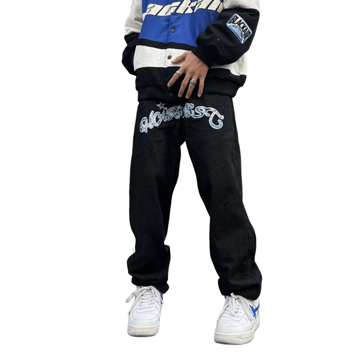 Jeansy z napisem z przodu