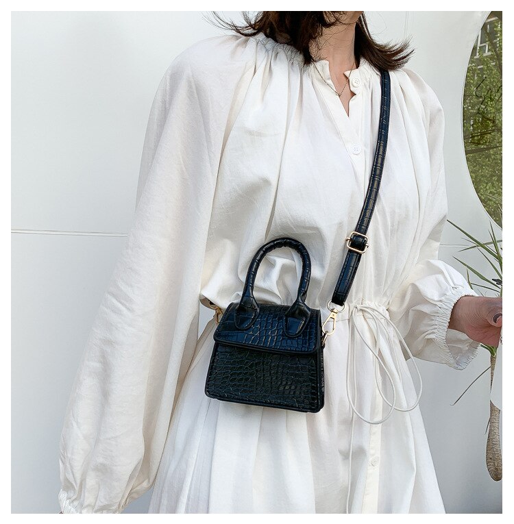 Mini torebka ze wzorem